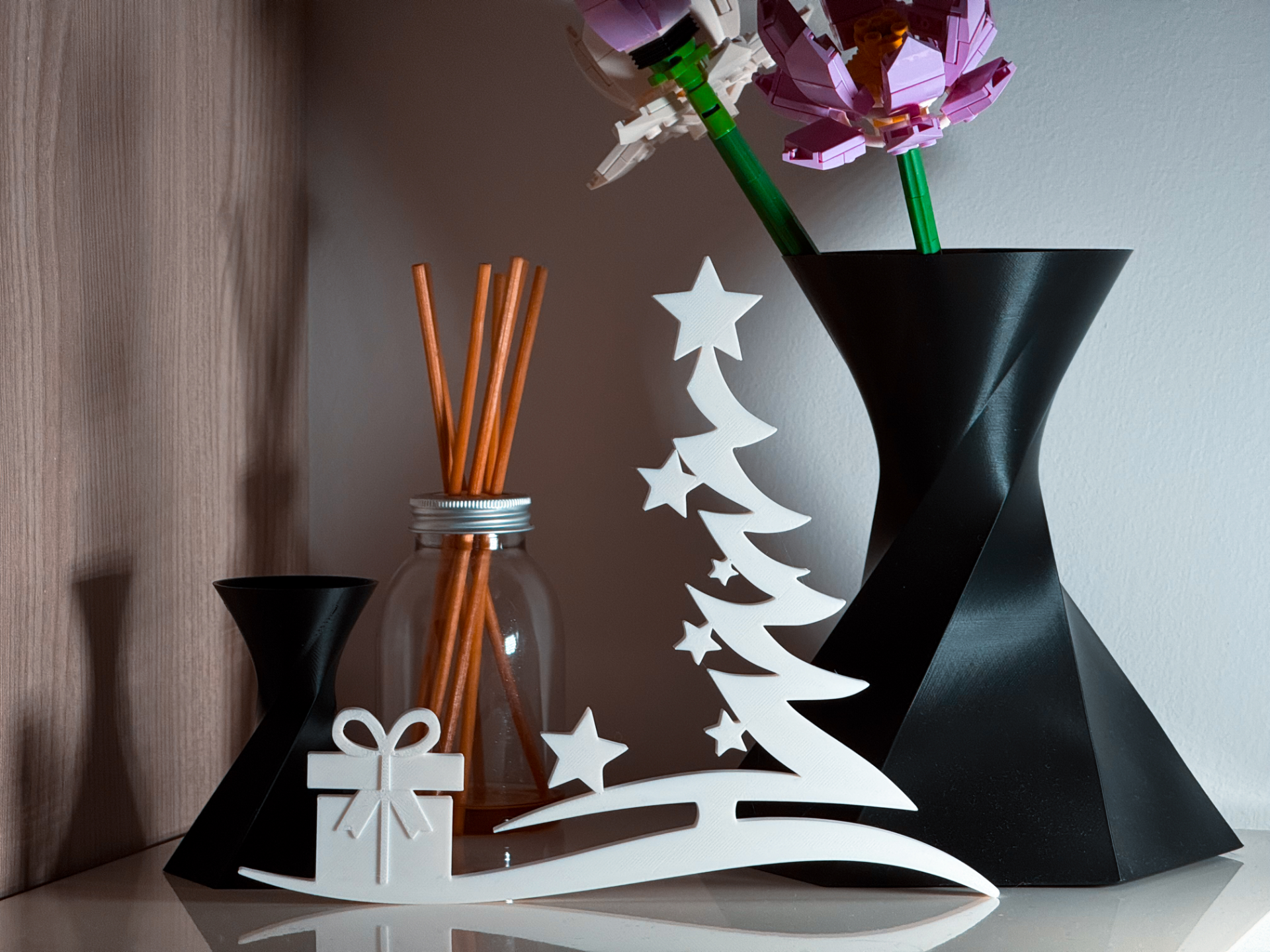 🎄✨ Modern White Christmas Tree & Gift Stand 🎁⭐